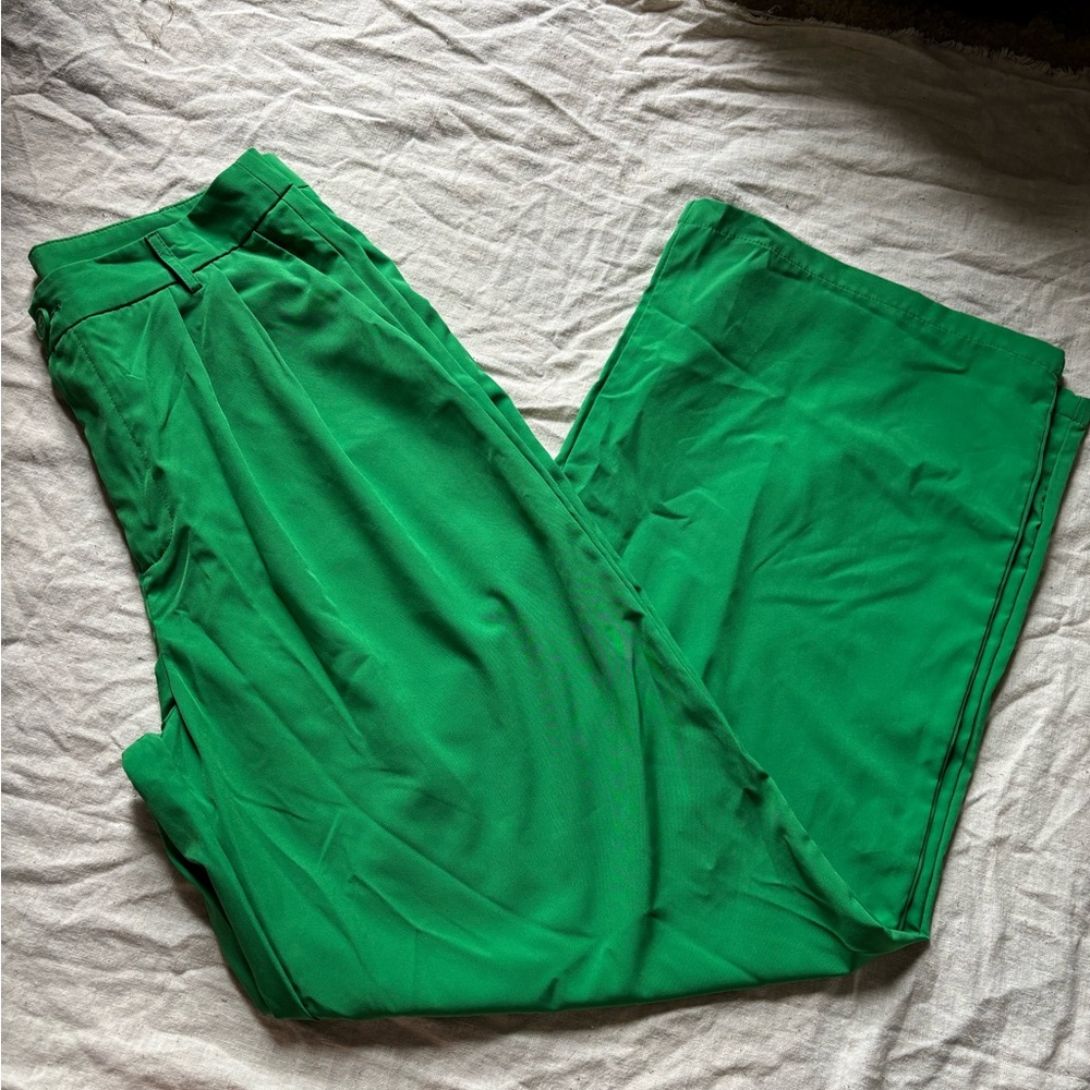 Green wide leg trousers
